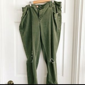 Old Navy Distressed Rockstar Jeans 16